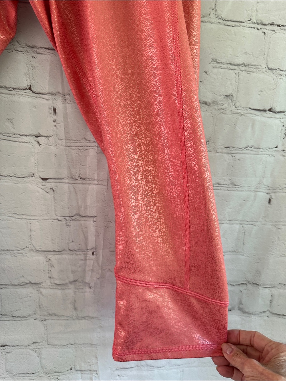 Puma Coral Pink V Front Crop Leggings with Side Pockets size L - Picture 5 of 11